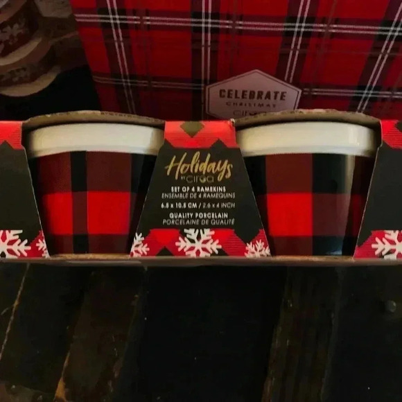 Ciroa Celebrate - 4 -Ramekins Red Plaid Stoneware - Picture 2 of 5